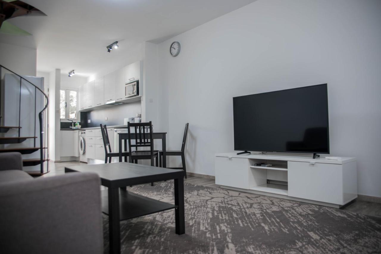 Amazing Maisonette Next To Harbour Of Paphos Cy Buitenkant foto